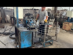 Nhà máy lưới dây thép gai ở Trung Quốc