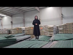 Mười bốn thùng chứa các rào cản phòng thủ