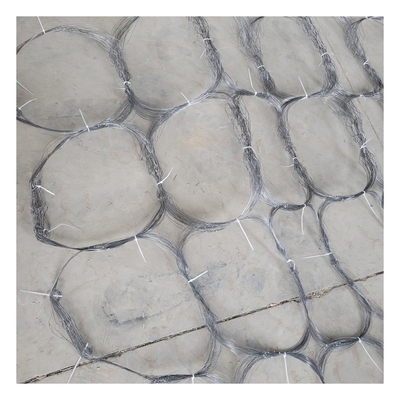 Ukraine sử dụng hàng rào chống xe tăng Sợi lưới 10 X 10 X 1.4 Rào chống xe tăng tầm nhìn thấp Để bán