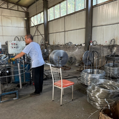 Giá nhà máy Stainless Steel Razor Wire Giá Concertina Razor Blade Barbed Wire Nhà sản xuất