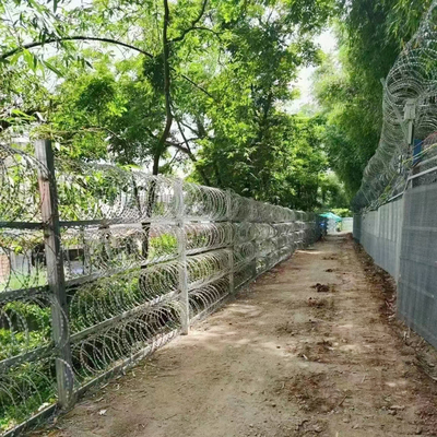 Hot Dip Galvanized an ninh hàng rào cào râu dây thép dây thép dây thép dây thép