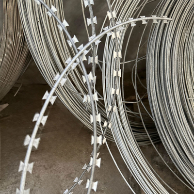 Nhà máy CBT-65 Razor Coil Wire Hot Galvanized Giá thấp PVC phủ hàng rào cuộn
