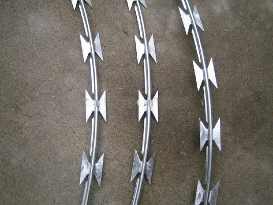 96 Chim Lồng gà 3 tầng mạ kẽm