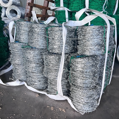Nhà máy Hot đắm dây thép gai galvanized cho lưới an ninh hàng rào 12,5 Gauge 18 Gauge PVC phủ sắt dây thép gai