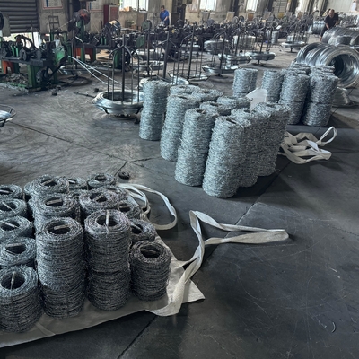 Sản phẩm bán buôn sợi dây thép gai cao độ kéo dài xoắn galvanized 14gauge với khoảng cách 3 hoặc 4 inch