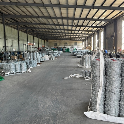 Nhà máy Hot đắm dây thép gai galvanized cho lưới an ninh hàng rào 12,5 Gauge 18 Gauge PVC phủ sắt dây thép gai