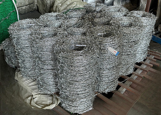 Gạch thép có lớp kẽm Bắt dây thép sắt An ninh sợi dây thép gai