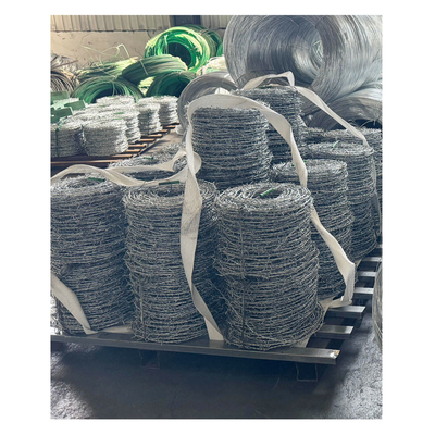 Phòng chắn dây thép gai galvanized chất lượng cao 500 mét giá dây thép gai