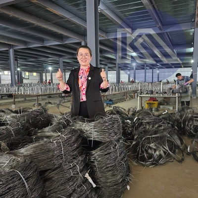 Hướng ngại vật không rõ ràng hàng rào hàng rào an ninh MZP Tangle 10x5x1.4 Wire Mesh Barrier Anti Tank Wire In Garland Woven Into Rings