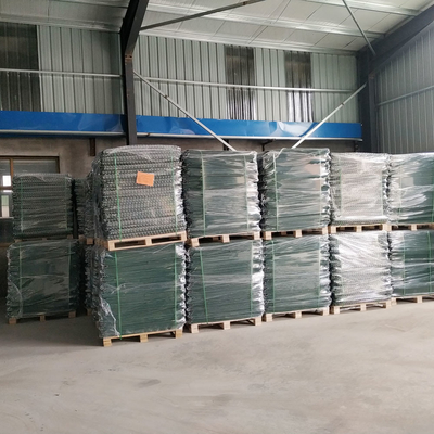 Lưới rào chắn Bastion mạ kẽm nóng Các hộp Hesco phòng thủ quân sự được hàn bằng vải địa kỹ thuật