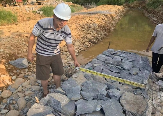 Galvanized 2x1x1m Gabion Wire Mesh Box 80x100mm Sáu góc