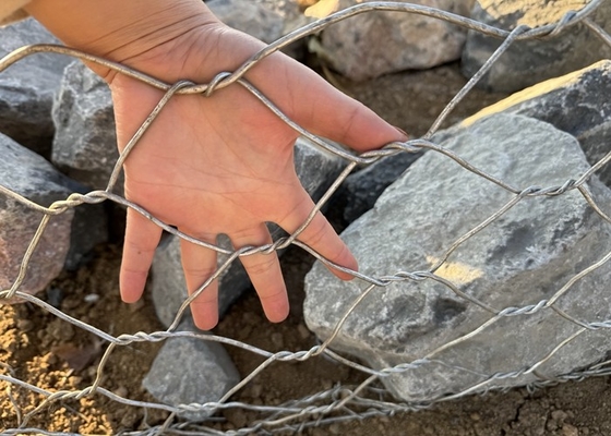 Chiều kính 2,7 mm lỗ Gabion nhựa