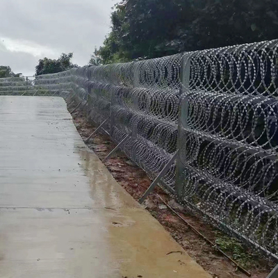 Bto-28 PVC Paiting Razor Coil Barbed Wire Solution để tăng cường an toàn và bảo vệ