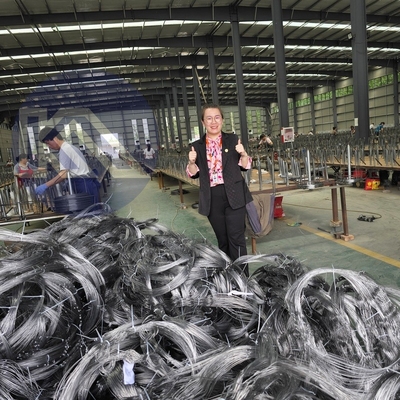 Chướng ngại vật không rõ ràng hàng rào hàng rào an ninh MZP tangle khó có thể nhận thấy chướng ngại vật 5х10х1.4m dây chống xe tăng
