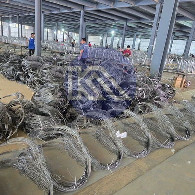 Bảo mật cao chống xe tăng kim loại dây Ncông tắc rõ ràng tầm nhìn thấp dây lưới sắt