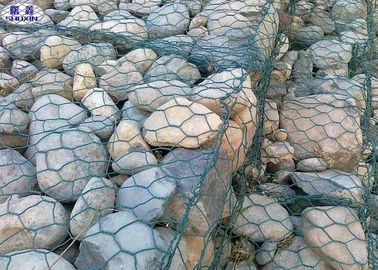 Nệm Gabion có độ bền kéo cao màu đen Kích thước mắt lưới 60mm X 80mm 100mm X 120mm
