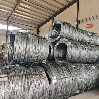 Lưỡi mạ kẽm nhúng nóng Dây thép gai Dao cạo dây thép gai An ninh trang trại Chống leo núi