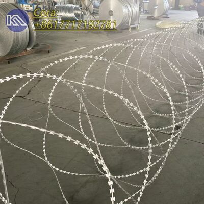 Hàng rào bảo vệ biên giới quốc gia bằng dây thép gai BTO 22 mạ kẽm