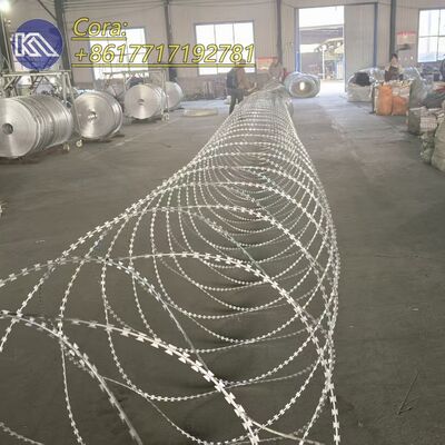 Trung Quốc Factory Concertina Coi dây thép gai được sử dụng cho hàng rào bảo vệ biên giới quốc gia