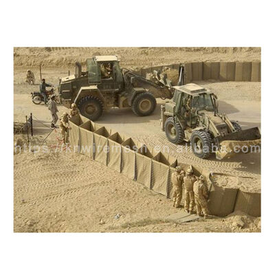 Màng dây thép sắt nhựa nặng Lấp cát Mil10 Bức tường rào chắn phòng thủ HESCO Rào cản quân sự