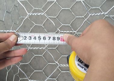 Đá mạ kẽm nặng làm đầy lồng Gabion để kiểm soát xói mòn